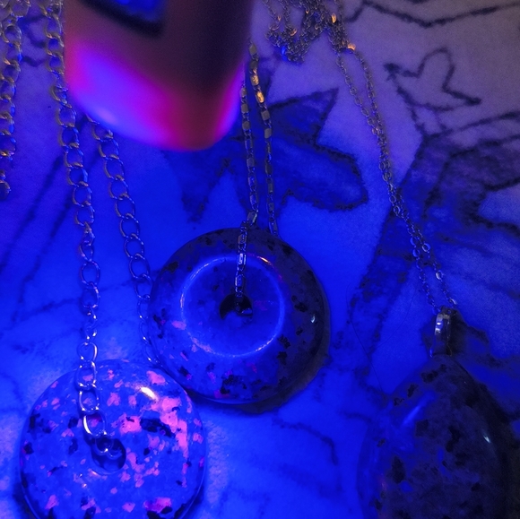 Necklace - Picture 6 of 8